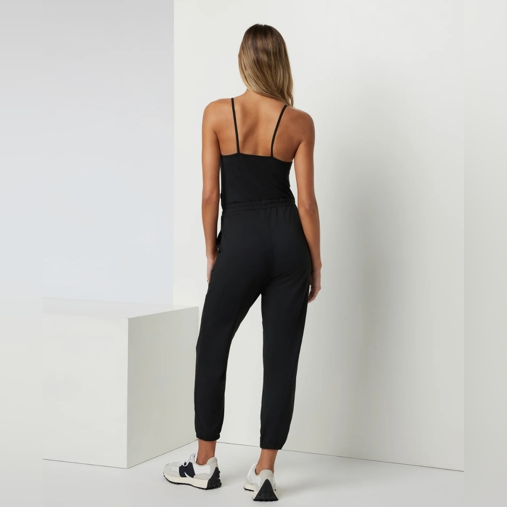 NWT Women's Vuori Lux Jogger V-Neck Jumpsuit Size Large. Color Midnight Heather - Picture 2 of 4